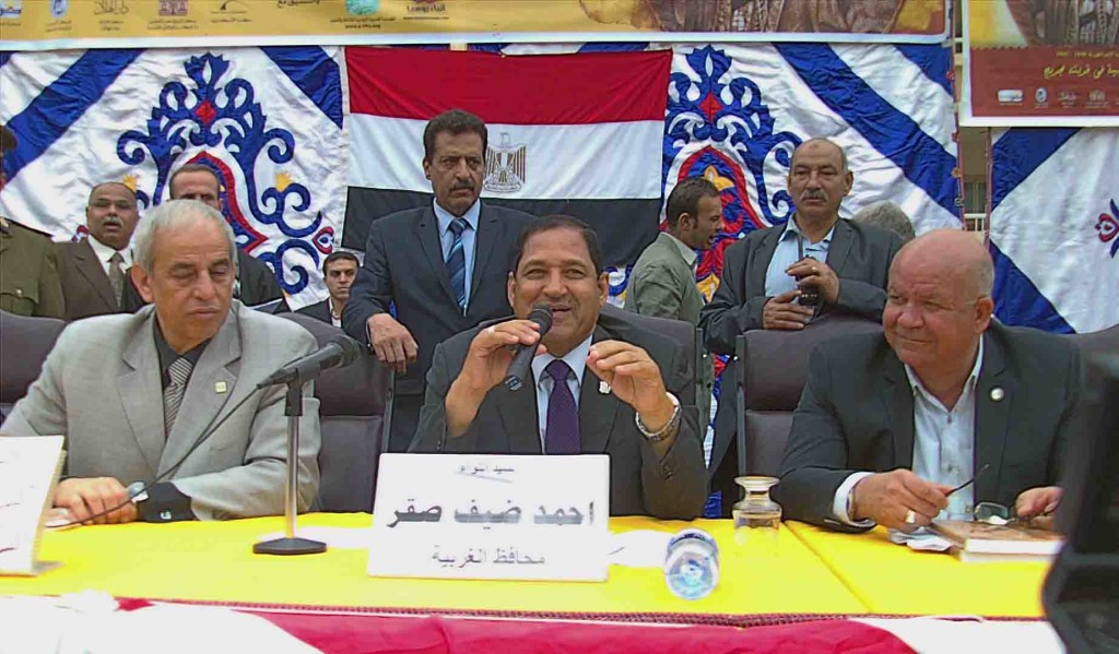 مصر تكرم الشيخ محمد عياد الطنطاوي في قريته