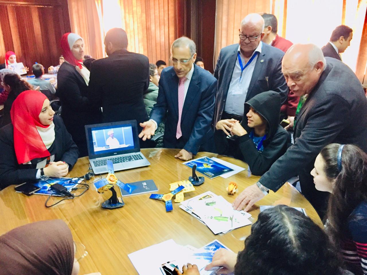 احتفال مهيب باليوم الأول للفضاء