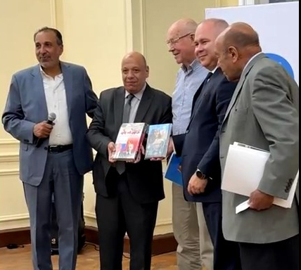 اهداءالمصرية الروسية للثقافة مجموعة من الكتب للبيت الروسي بالقاهرة